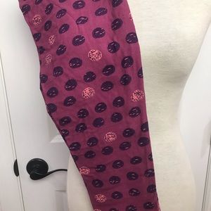 LuLaRoe Polka Dot One Size Leggings